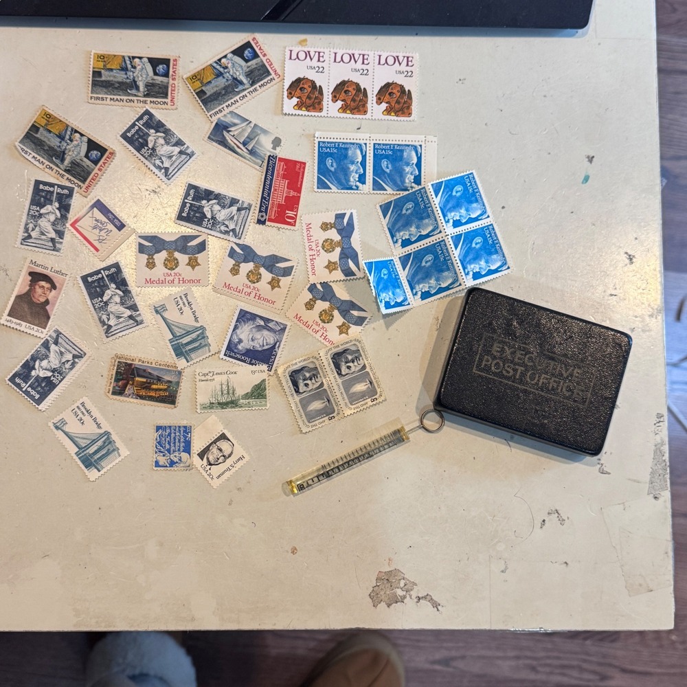 Vintage US Stamp Lot Apollo Moon Medal of Honor Love MLK Babe‎ Ruth Postal Set